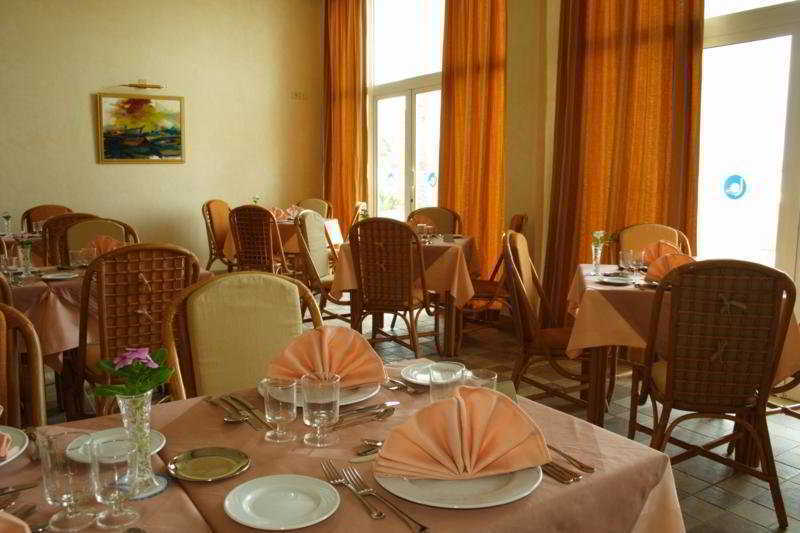 Jasmina Thalassa Midoun Restoran fotoğraf